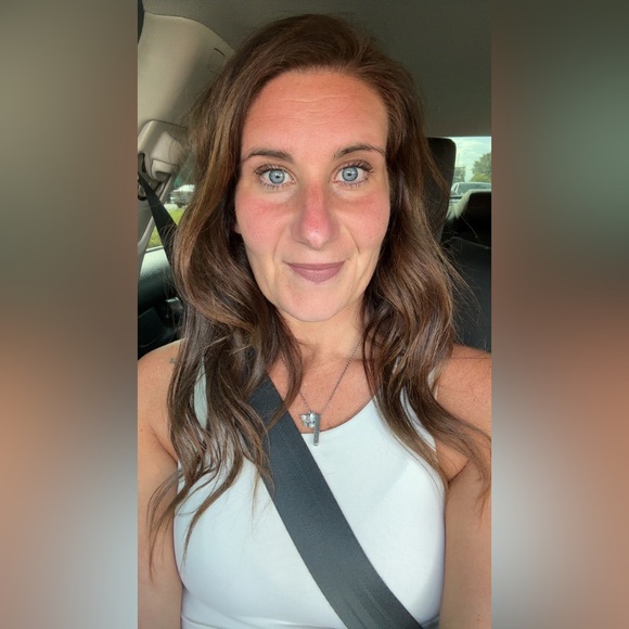 Meet your Posher, Sara - Picture 1 of 1